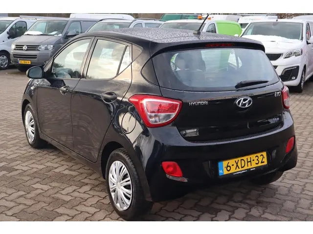 Hyundai i10 1.0i i-Motion 2015 Benzine 6