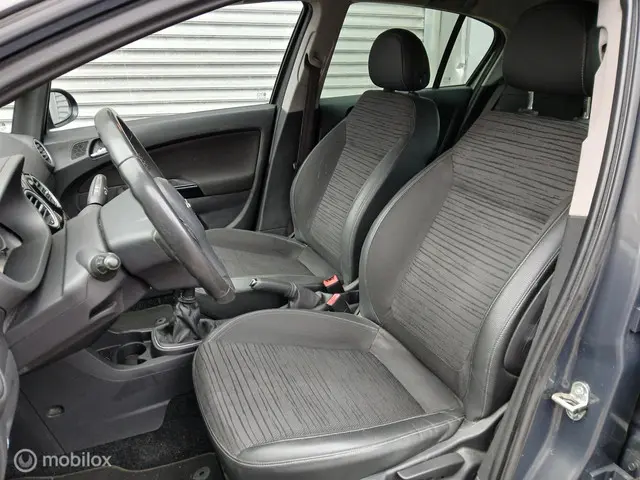 Opel Corsa 1.2 -16V Design Edition 2014 Benzine 10