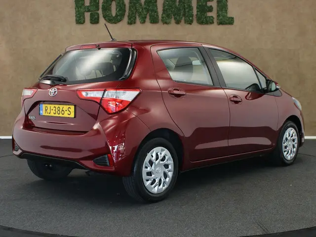 Toyota Yaris 1.5 VVT-i Aspiration 2017 Benzine 8