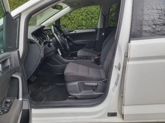 Volkswagen Touran 2.0 TDI SCR Comfortline 2017 Diesel 4