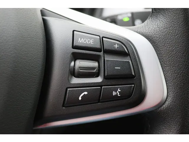 BMW X1 sDrive18i Executive Automaat 2020 Benzine 36