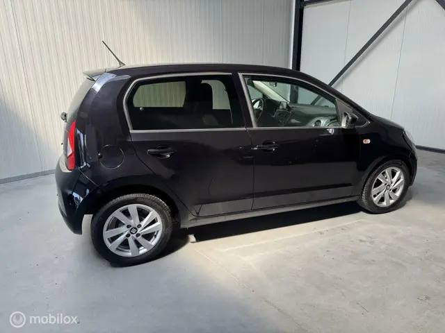 SEAT Mii 1.0 Sport Dynamic Navigatie, Airco 2015 Benzine 6