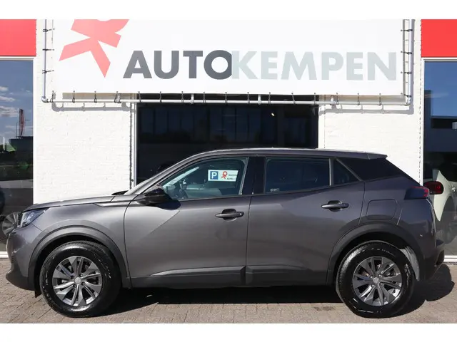 Peugeot 2008 1.2 PT ALLURE 2022 Benzine 32