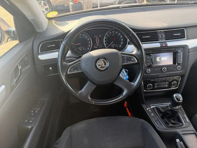 Škoda Superb Combi 1.6 TDI Ambition Business 2014 Diesel 9