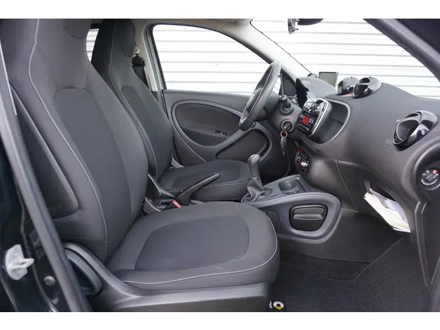 Smart Forfour 1.0 Passion 2016 Benzine 21