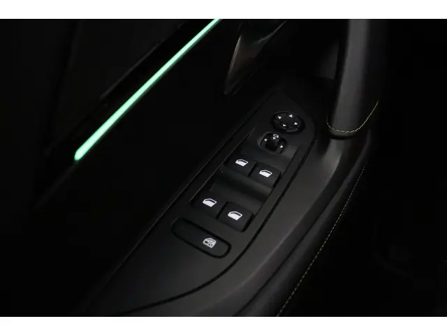Peugeot e-2008 EV GT Pack 50 kWh 2021 Elektrisch 20