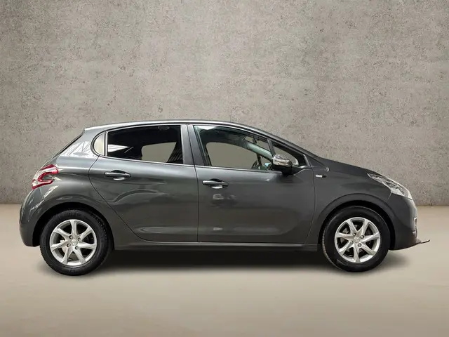 Peugeot 208 1.2 PureTech Sport 2015 Benzine 4