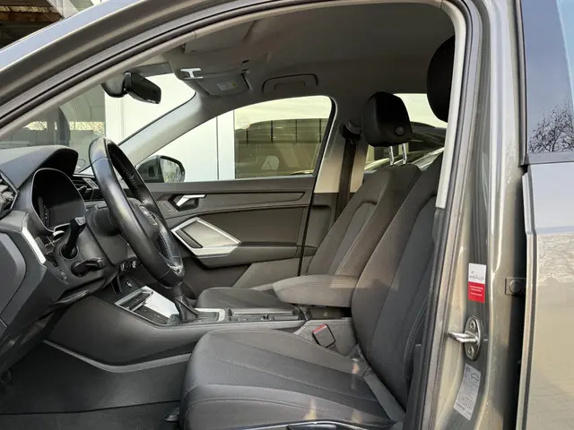 Audi Q3 35 TFSI Advanced 2018 Benzine 4