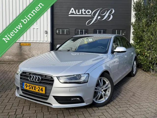 Audi A4 Limousine 1.8 TFSIe Edition 2013 Benzine