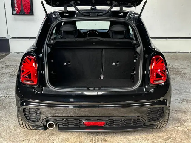 MINI Cooper Mini 1.5 Dalston Edition 2021 Benzine 31