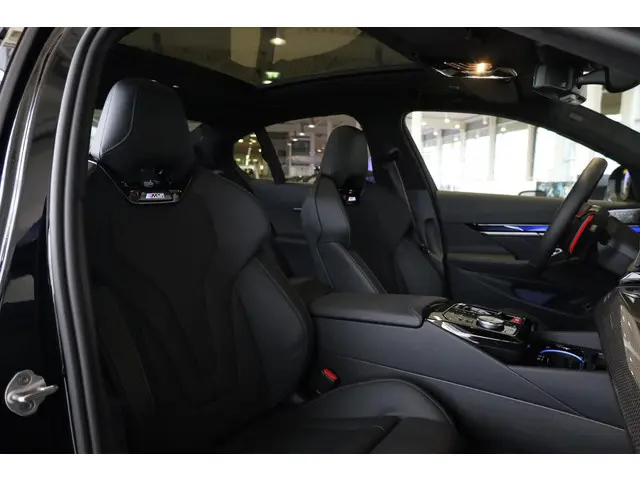 BMW M5 Sedan | M Driver's Package 2026 Hybride Benzine 8