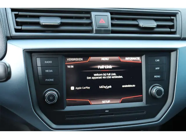 SEAT Arona 1.0 TSI Style 2019 Benzine 8