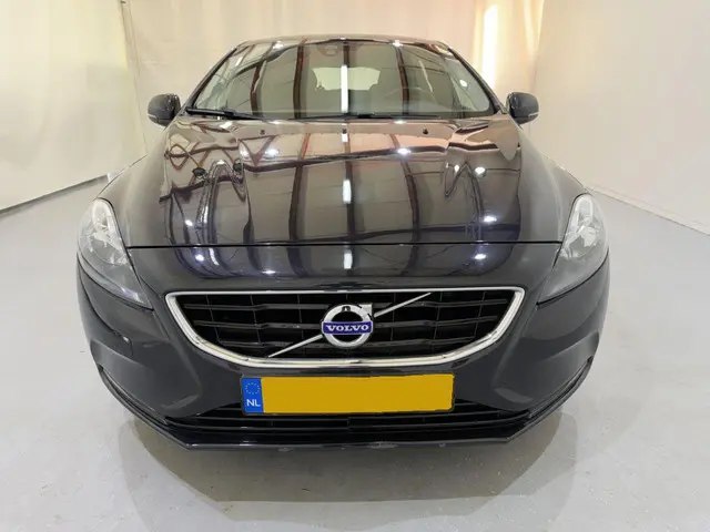 Volvo V40 2