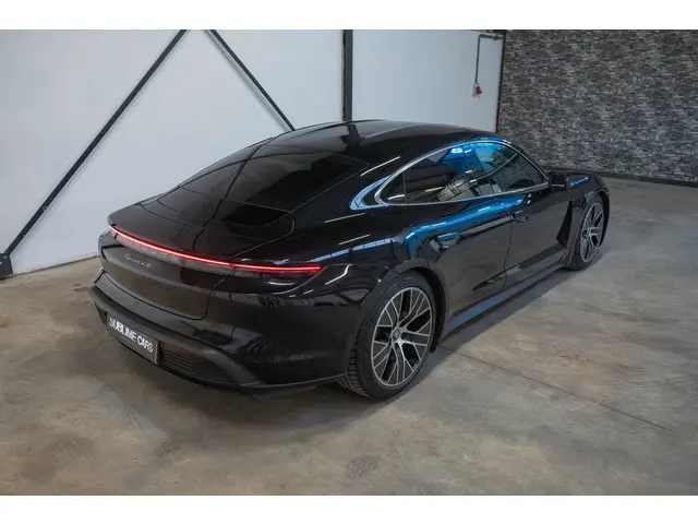 Porsche Taycan 4S Performance 84 kWh 2020 Elektrisch 37