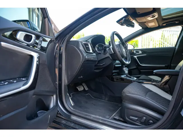 Kia ProCeed 1.4 T-GDI GT-Line 2019 Benzine 6