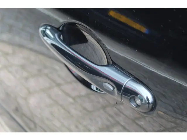 Renault Clio Estate 0.9 TCe Limited//Navi//Airco! 2019 Benzine 4