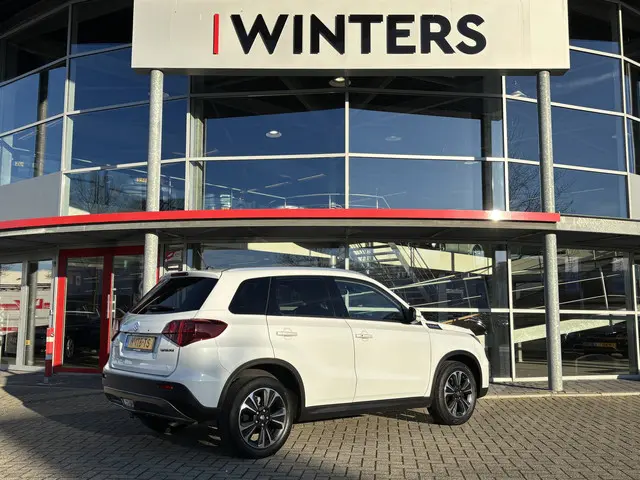 Suzuki Vitara 1.4 Boosterjet Stijl 2019 Benzine 3