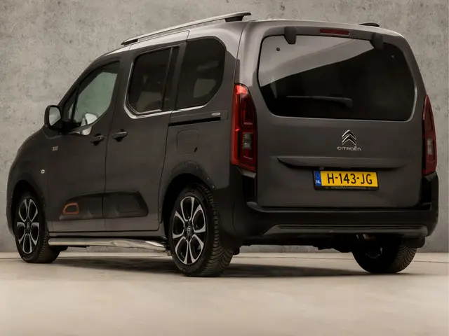 Citroën Berlingo 1.2 PureTech Shine Sport 2019 Benzine 3