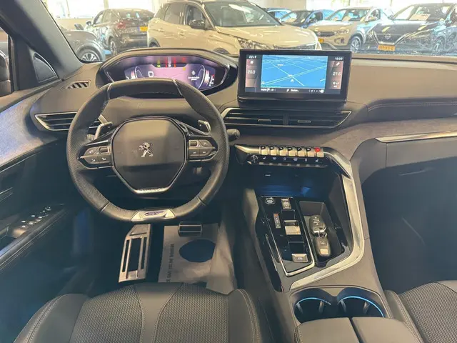 Peugeot 5008 1.2 PureTech GT 2024 Benzine 16