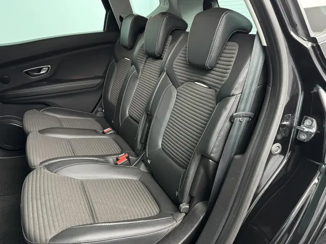 Renault Scénic 1.3 TCe 140 Bose 2020 Benzine 13