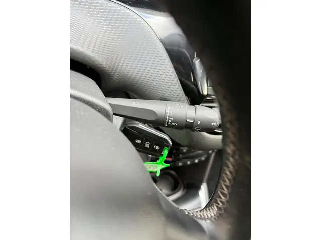 Peugeot 208 1.2 PureTech Allure 2018 Benzine 33