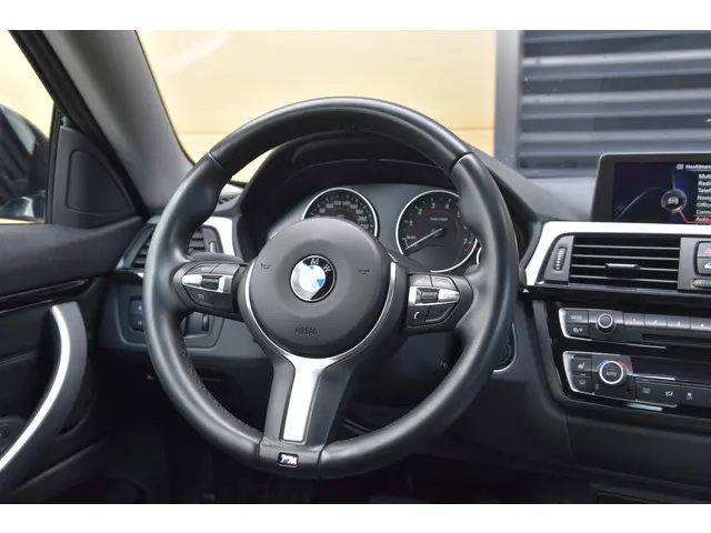 BMW 4 Serie Coupé 435i xDrive 2013 Benzine 17