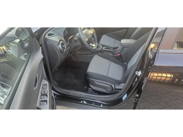 Hyundai Kona 1.0 T-GDI Comfort camera/carplay 2021 Benzine 6