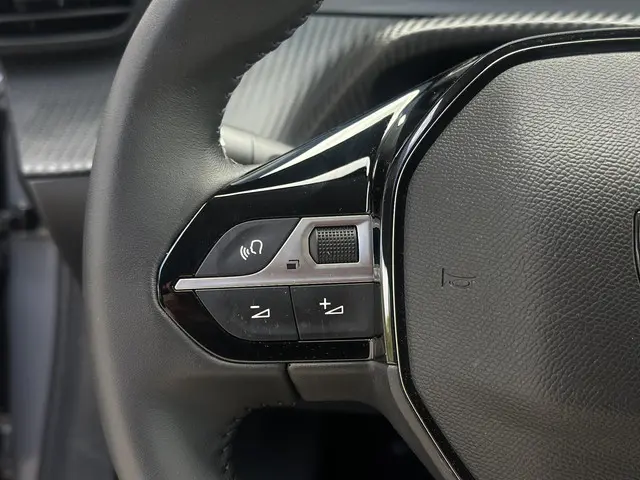 Peugeot e-208 EV Allure 51 kWh 2024 Elektrisch 26