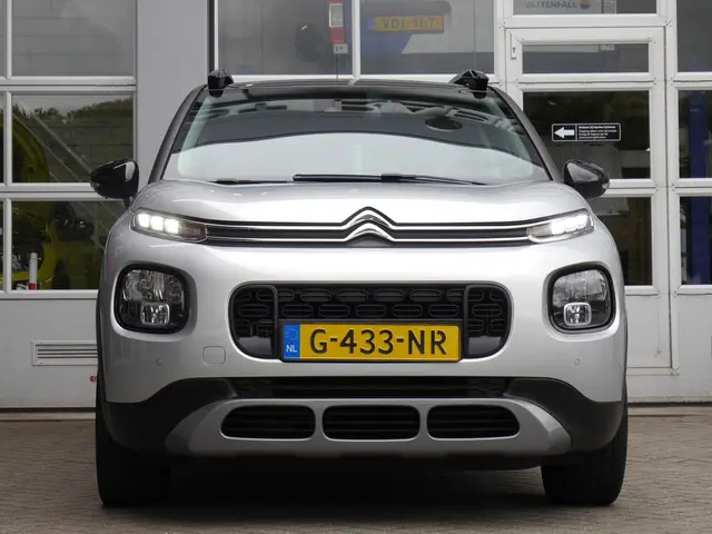 Citroën C3 Aircross 1.2 PureTech S&S Shine 2019 Benzine 4