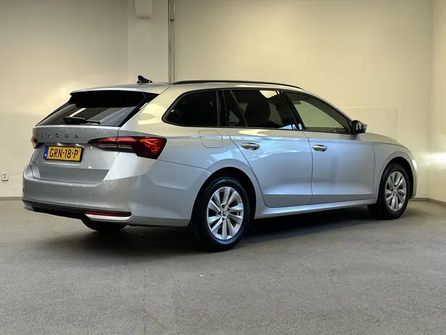 Škoda Octavia Combi 1.5 TSI Edition 2024 Benzine 7