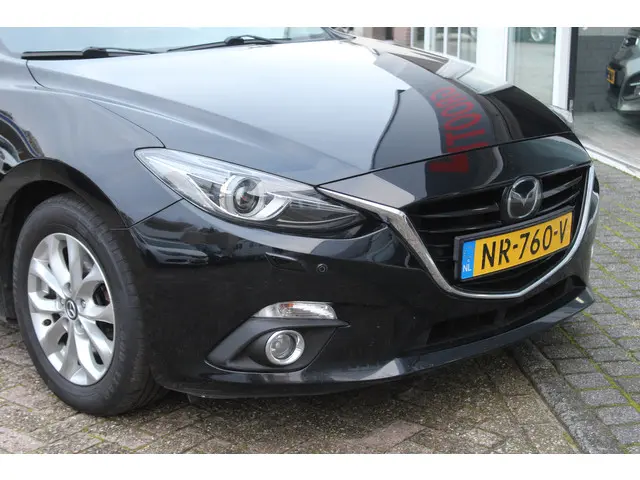 Mazda 3 2.0 GT-M//Bose//Automaat//Navi!! 2014 Benzine 21