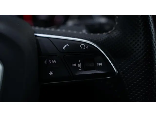 Audi Q5 35 TDI quattro S edition 2020 Diesel 17