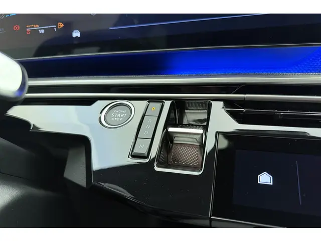 Peugeot 5008 1.2 Hybrid 145 GT 2025 Hybride Benzine 30