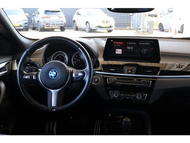 BMW X2 xDrive25e 2023 Hybride Benzine 10