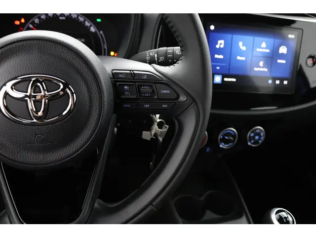 Toyota Aygo X 1.0 VVT-i MT Play 2025 Benzine 21