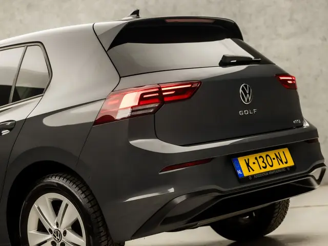 Volkswagen Golf 1.0 TSI Sport 2021 Benzine 11