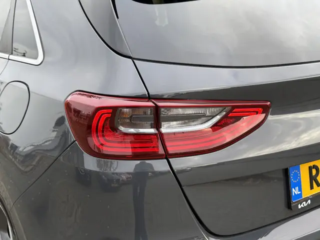 Kia Ceed 1.4 T-GDi DynamicPlusLine Automaat 2018 Benzine 8