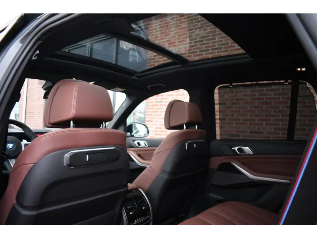 BMW X5 xDrive50e M-Sport Pro 2024 Hybride Benzine 10