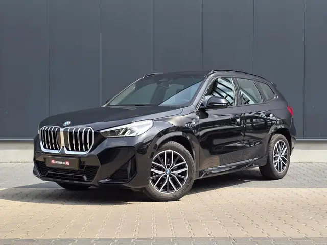 BMW X1 SDrive18i M-pakket/Camera/Navi/Cruise 2023 Benzine