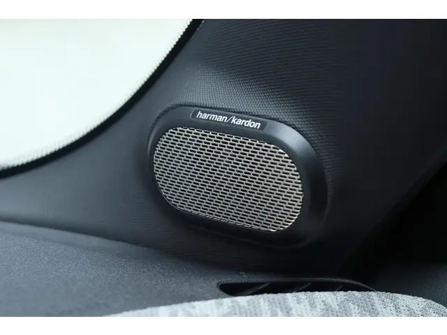 MINI 3-Deurs Cooper C 2024 Benzine 30