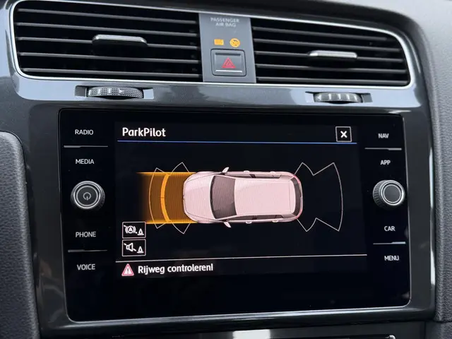 Volkswagen Golf 1.5 TSI Comfortline 2018 Benzine 23