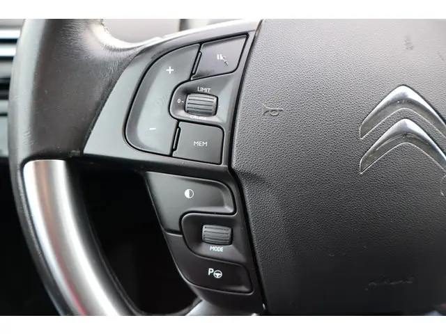 Citroën C4 Picasso 1.6 BlueHDi Intensive 2015 Diesel 23