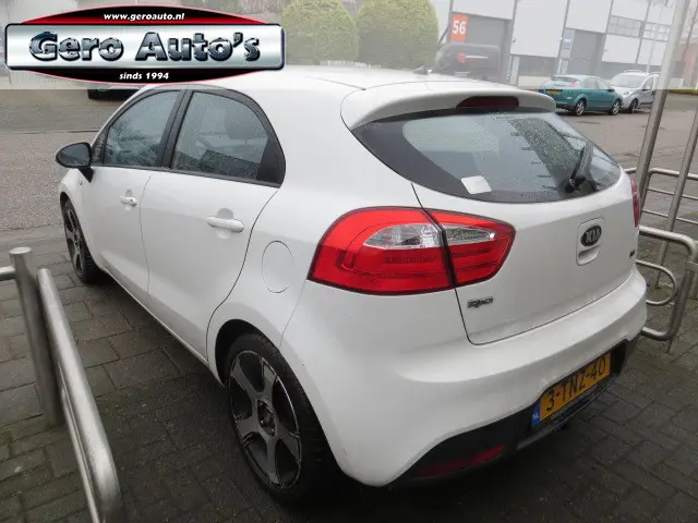Kia Rio 1.2 CVVT BusinessLine 5drs 2014 Benzine 3