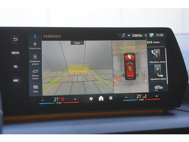 BMW 1 Serie 120 2026 Benzine 18