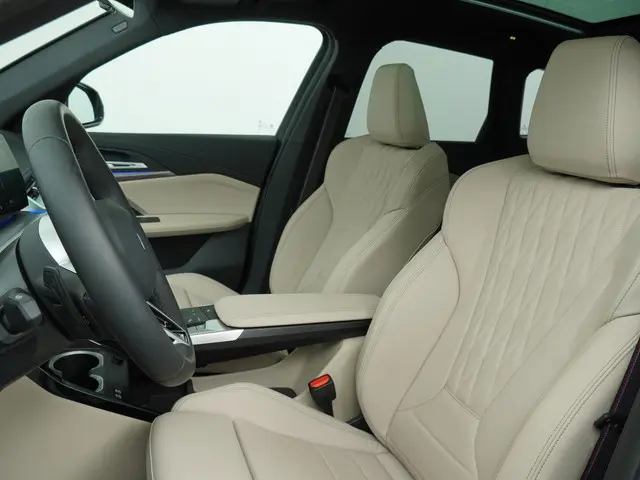 BMW iX1 eDrive20 2025 Elektrisch 4