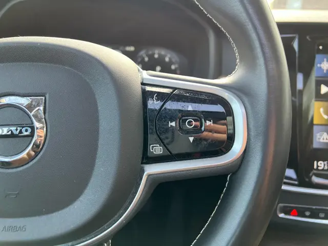 Volvo V90 2.0 T4 Business Luxury+ 2020 Benzine 13
