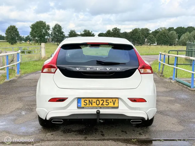 Volvo V40 2.0 D2 Nordic+ 2018 Diesel 5