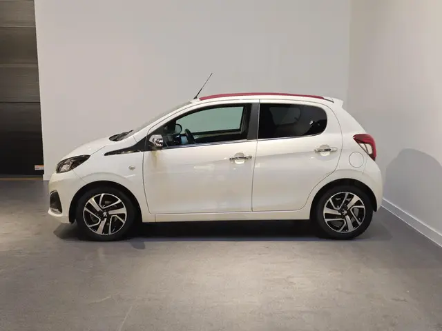 Peugeot 108 1.2 Puretech Allure TOP! 2015 Benzine 3