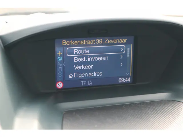 Ford C-MAX 1.0 Edition 2014 Benzine 28