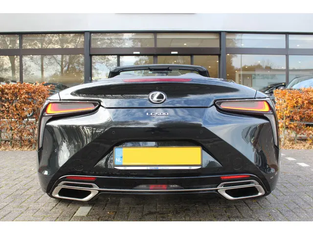 Lexus LC Convertible 500 Hokkaido Edition 2023 Benzine 15